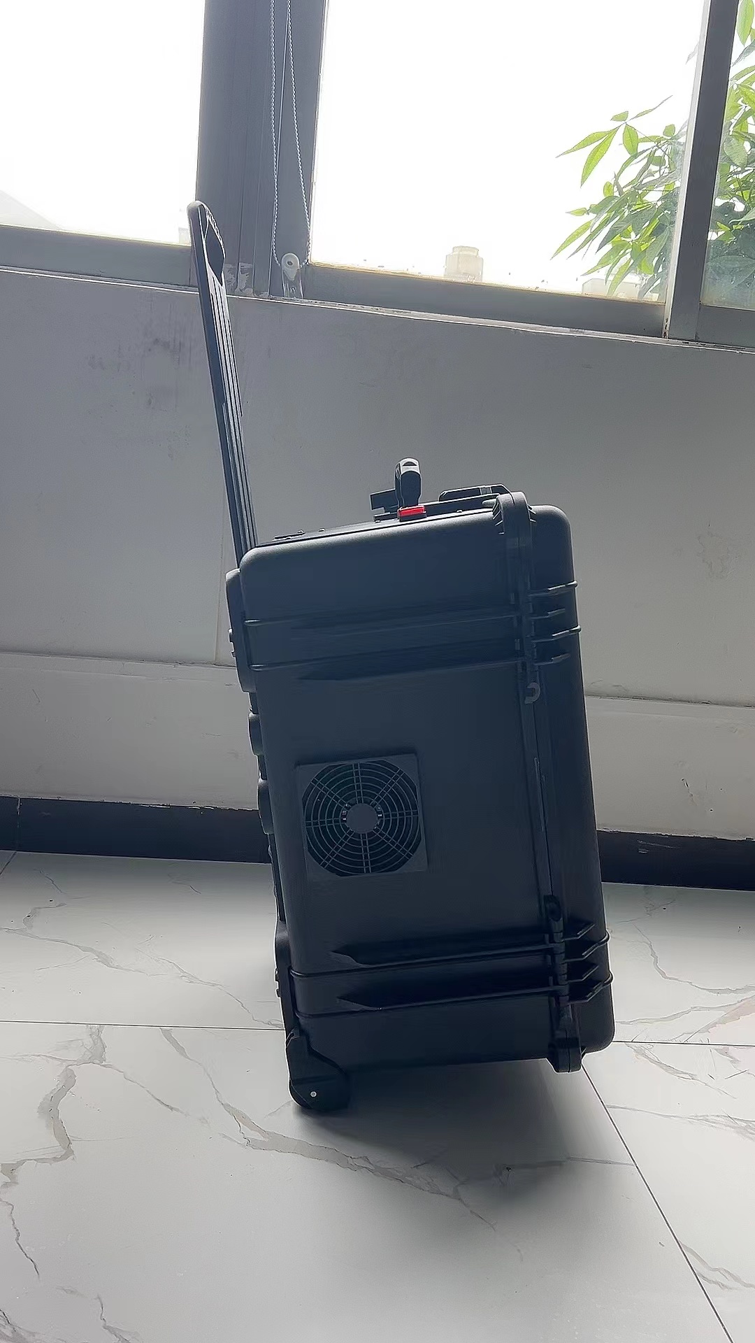 沁县手拉箱型移动通信干扰器